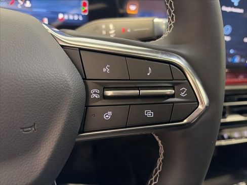 New 2026 Chevrolet Traverse Z71 w/ LPO, Floor Liner Package image 19