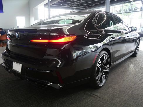 New 2026 BMW 760i xDrive w/ Executive Package AWD/4WD image 3