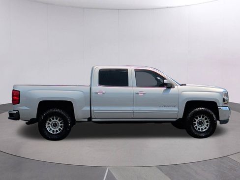 Used 2017 Chevrolet Silverado 1500 LT w/ All Star Edition RWD image 7
