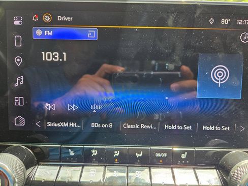 Used 2025 Chevrolet Colorado LT RWD image 27