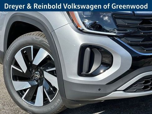 New 2026 Volkswagen Atlas Cross Sport SE image 10