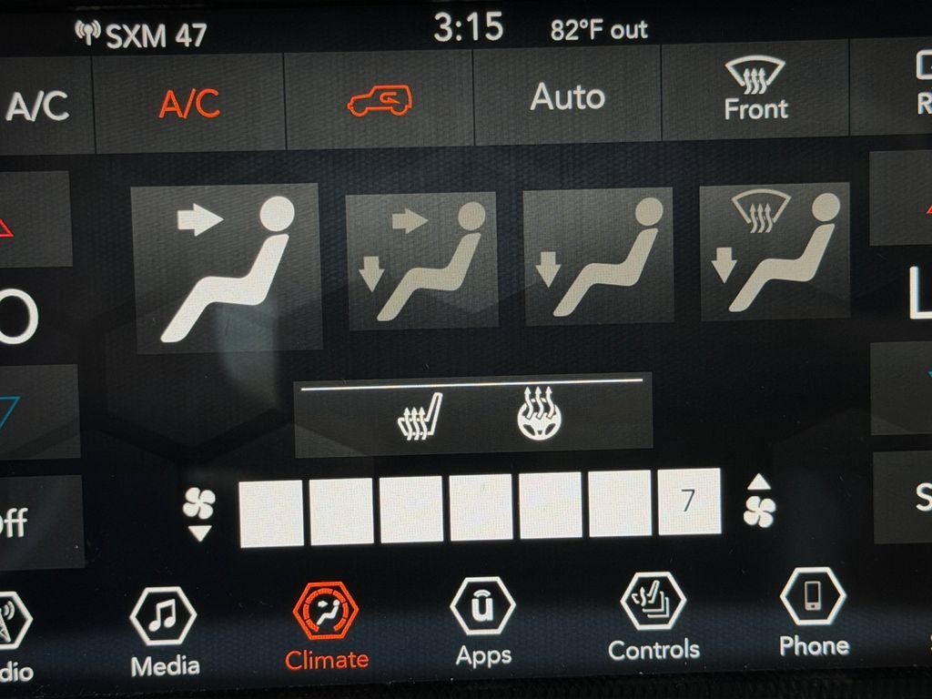 Used 2020 Jeep Wrangler Unlimited Sahara AWD/4WD image 19