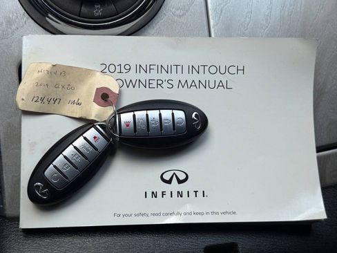 Used 2019 INFINITI QX80 Limited w/ All-Season Package AWD/4WD image 35