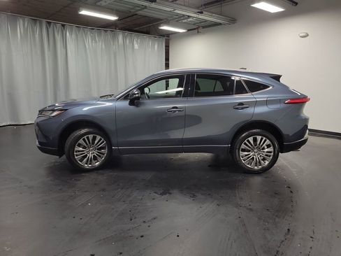 Used 2024 Toyota Venza Limited AWD/4WD image 5