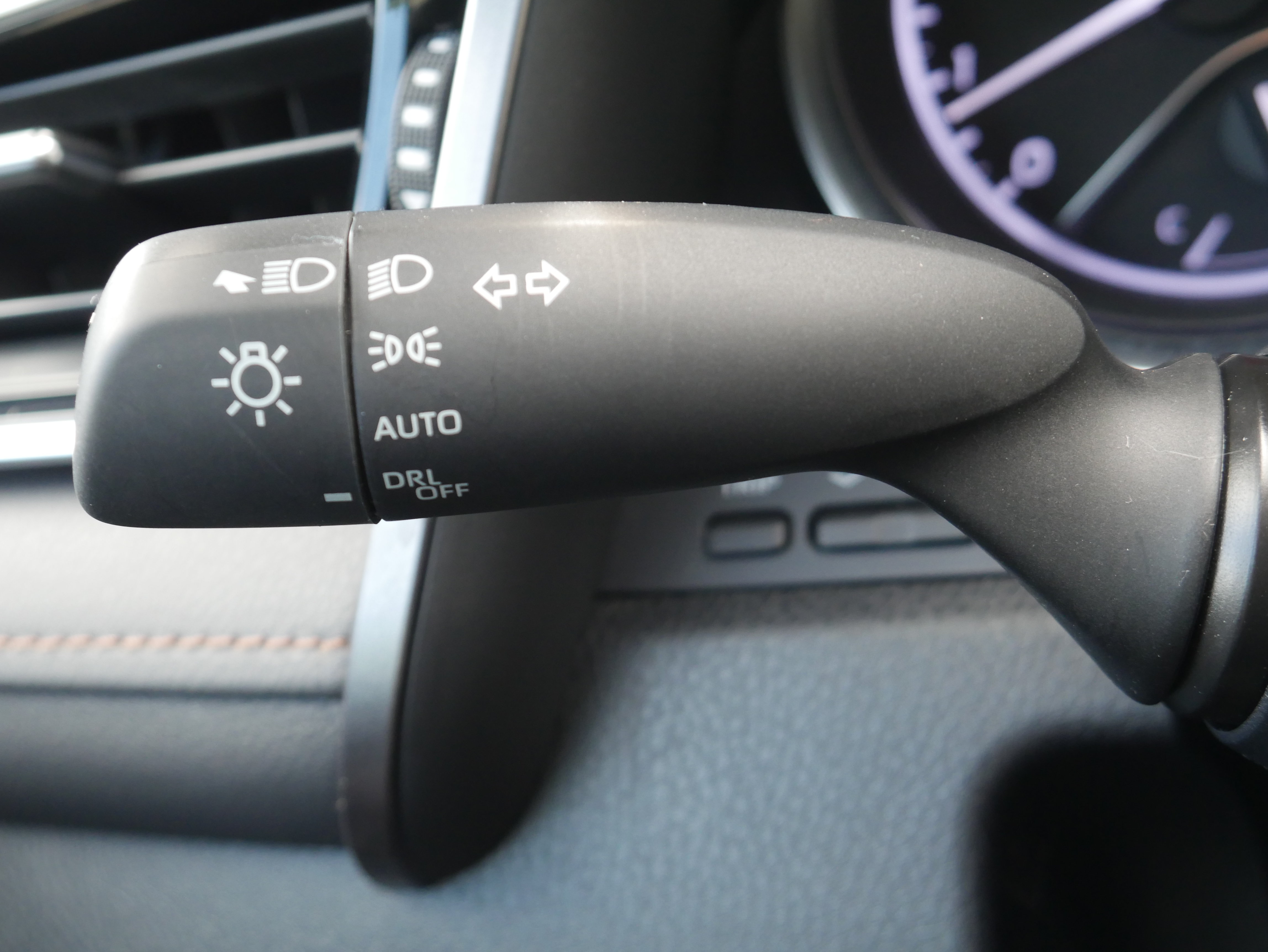 Used 2018 Toyota Camry XLE w/ Audio Package FWD image 27