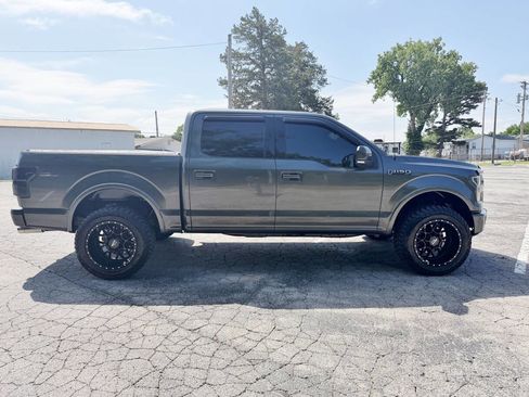 Used 2017 Ford F150 XLT w/ Equipment Group 302A Luxury AWD/4WD image 4