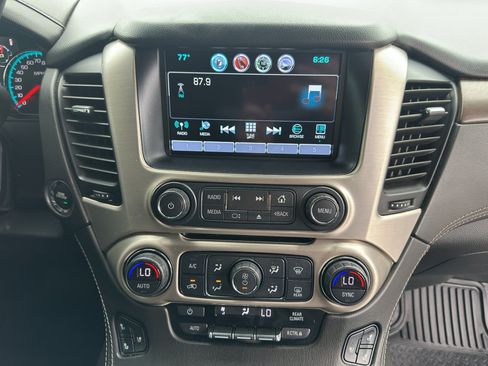 Used 2019 GMC Yukon XL Denali AWD/4WD image 17