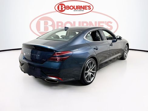 Used 2025 Genesis G70 2.5T image 10