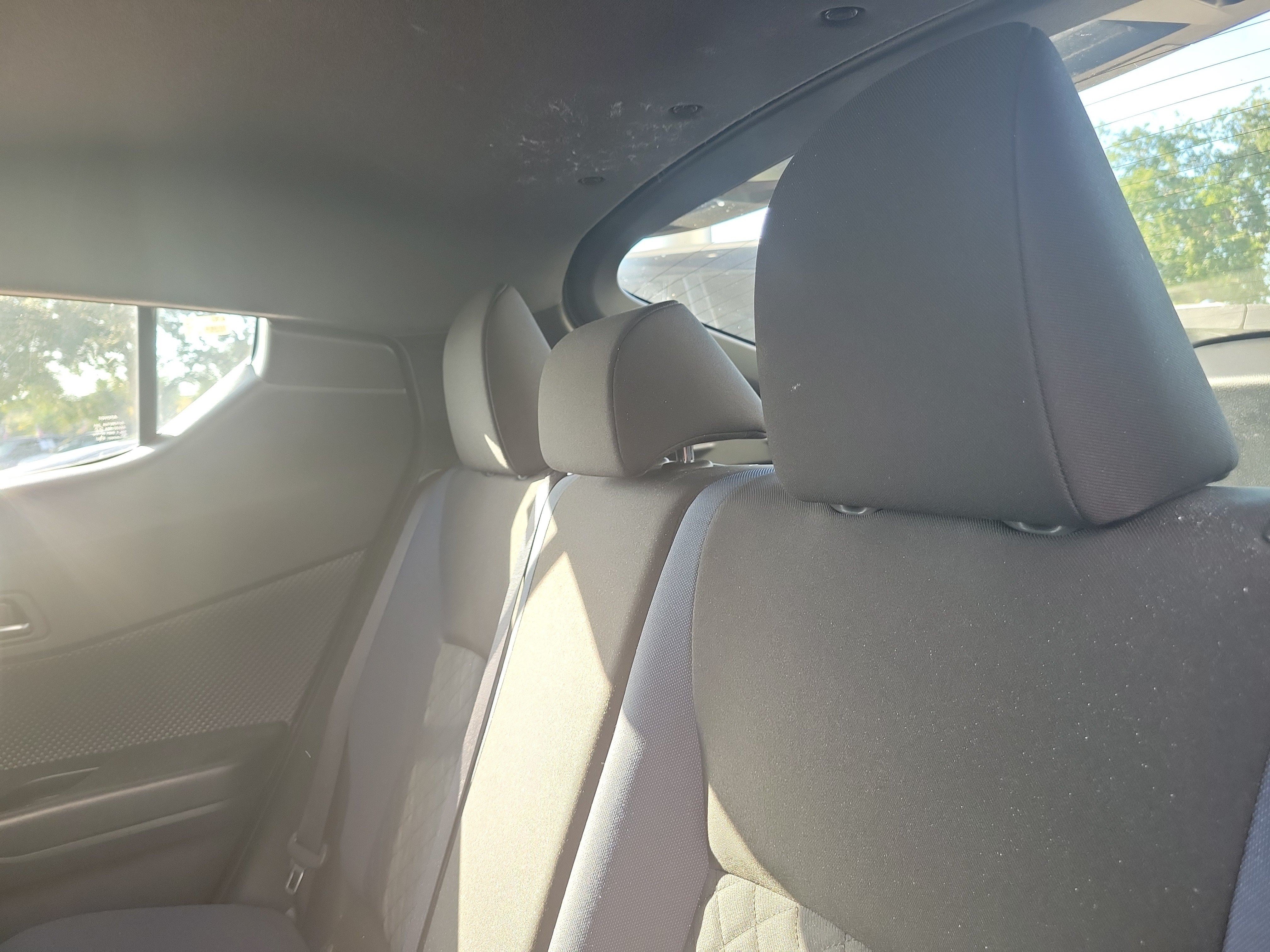 Used 2021 Toyota C-HR XLE FWD image 12
