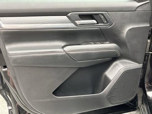 Certified 2025 GMC Terrain Elevation AWD/4WD image 7