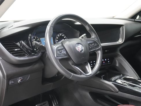 Used 2022 Buick Envision Essence w/ Sport Touring Package FWD image 10