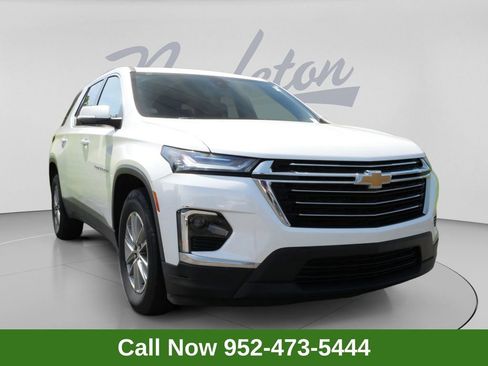 Used 2023 Chevrolet Traverse LT AWD/4WD image 1