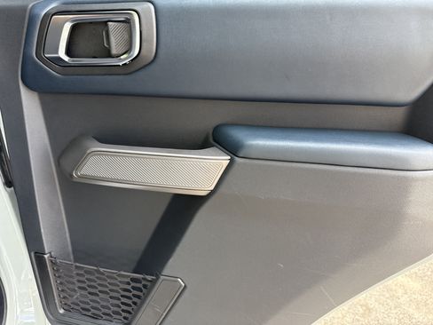 Used 2022 Ford Bronco Outer Banks AWD/4WD image 17