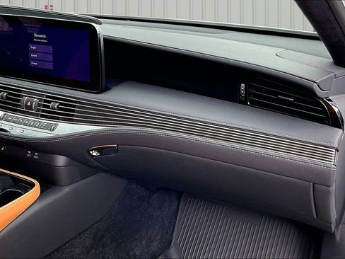 Used 2023 Lexus LS 500 AWD w/ Luxury Package image 26