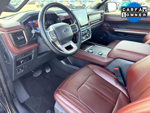 Used 2024 Ford Expedition Max Limited image 11
