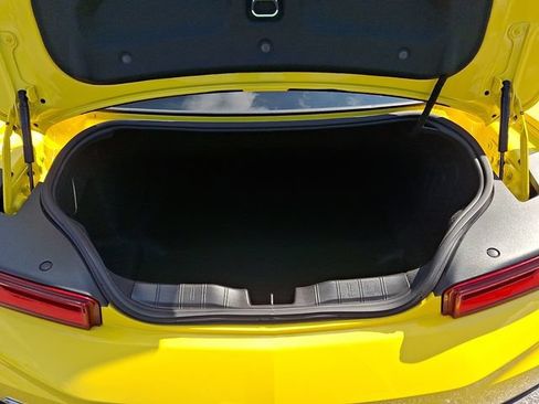 Used 2017 Chevrolet Camaro SS RWD image 29