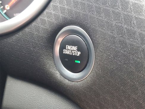 Used 2020 Chevrolet Malibu RS image 27