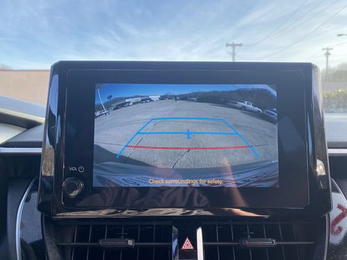 Used 2024 Toyota Corolla SE image 15