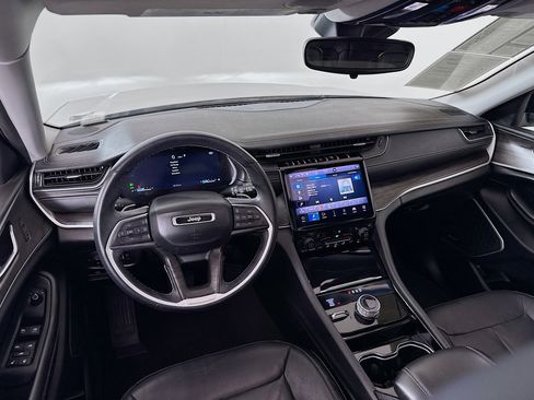 Used 2021 Jeep Grand Cherokee L Limited image 24