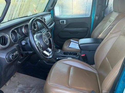 Used 2020 Jeep Wrangler Unlimited Rubicon AWD/4WD image 4