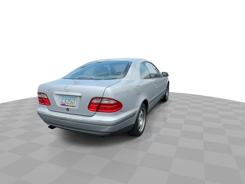 Used 1999 Mercedes-Benz CLK 320 Coupe image 8