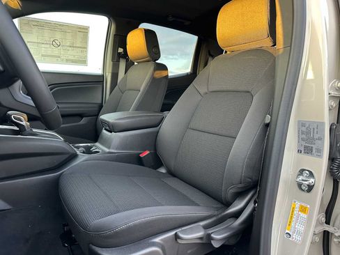 New 2026 GMC Canyon Elevation w/ Convenience Package image 21