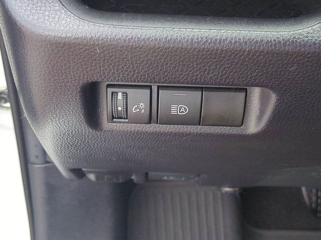 Used 2024 Toyota RAV4 LE FWD image 16