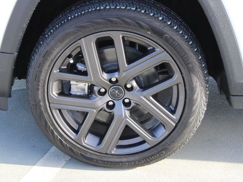 New 2026 Jeep Compass Latitude image 8