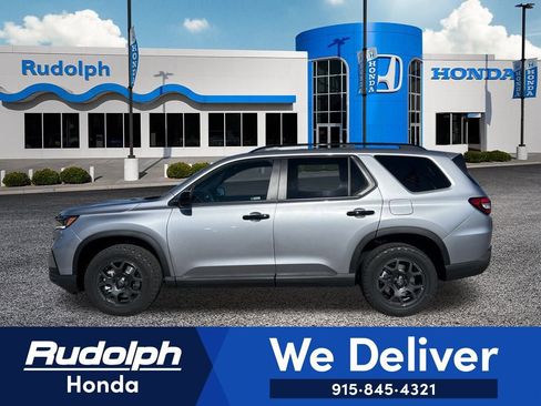 New 2025 Honda Pilot TrailSport image 2