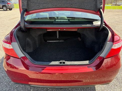 Used 2017 Toyota Camry XSE FWD image 13