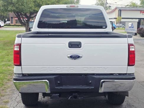 Used 2016 Ford F250 XLT w/ FX4 Off-Road Package AWD/4WD image 7