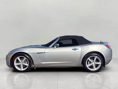Used 2009 Saturn Sky RWD image 14
