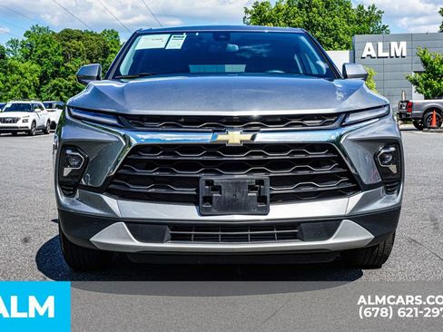 Used 2025 Chevrolet Blazer LT FWD image 10