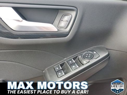 New 2026 Ford Escape ST-Line w/ Tech Pack #1 image 18