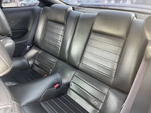 Used 2006 Ford Mustang GT Premium image 21