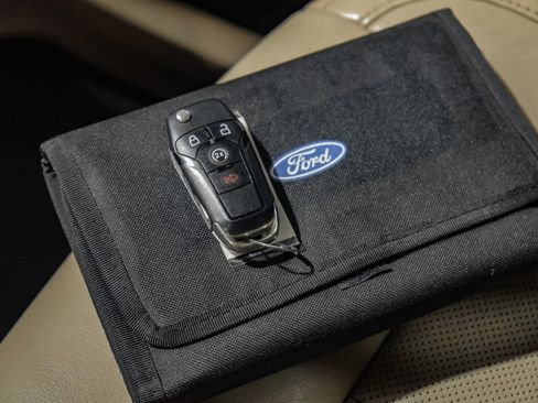 Used 2020 Ford F250 Lariat w/ Lariat Value Package AWD/4WD image 66