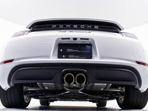 Used 2024 Porsche 718 Boxster S RWD image 24