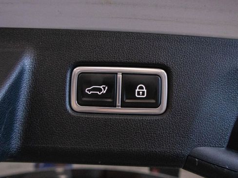 Used 2022 Kia Sorento EX FWD image 25
