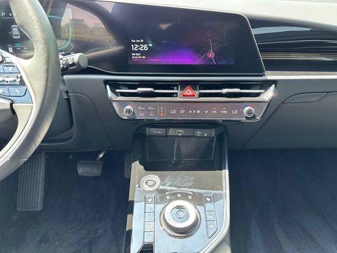 Certified 2025 Kia Niro EX w/ EX Cold Weather Package FWD image 20