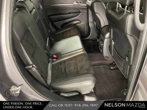 Used 2017 Jeep Grand Cherokee Altitude image 44