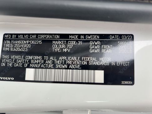 Certified 2023 Volvo XC60 T8 Plus w/ Protection Package Premier image 20