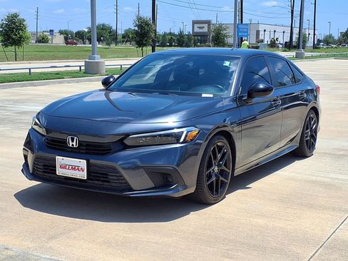 Used 2023 Honda Civic Sport image 4
