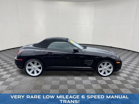 Used 2007 Chrysler Crossfire Convertible RWD image 4