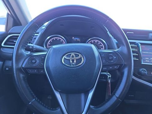 Used 2018 Toyota Camry SE image 15