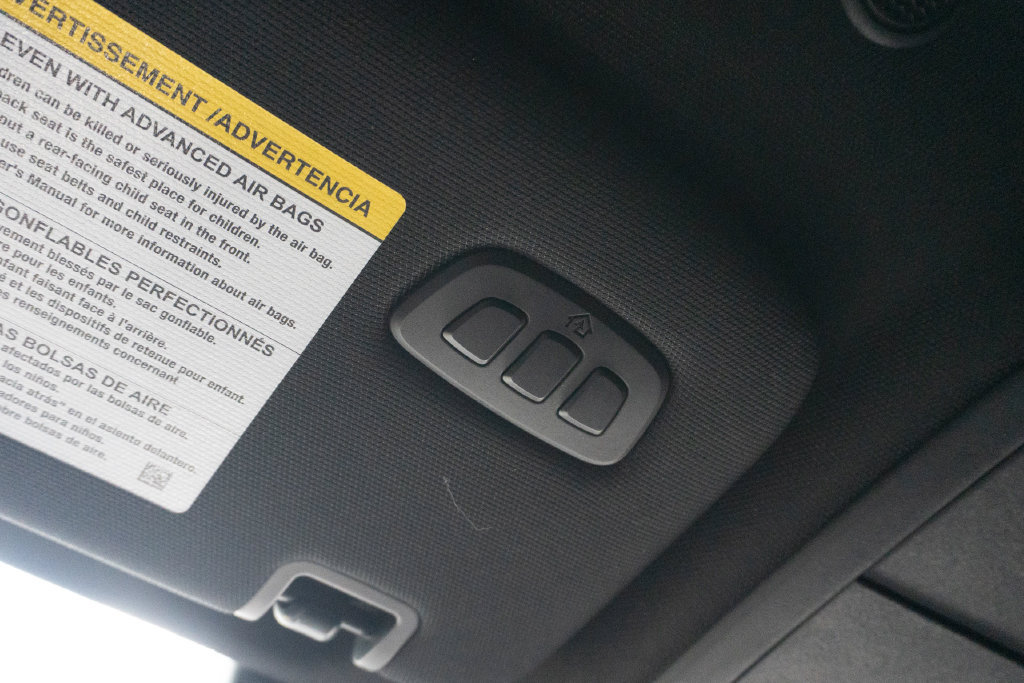Used 2025 Ford Explorer ST-Line w/ Premium Package RWD image 35