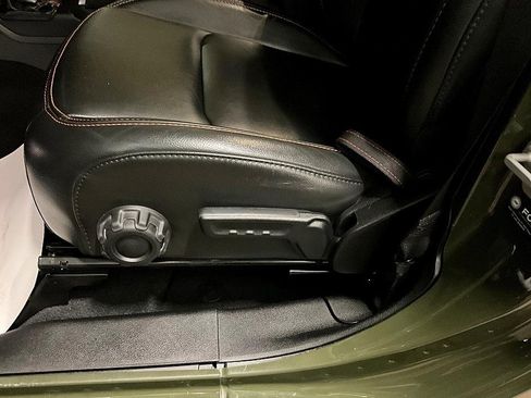 Used 2022 Jeep Gladiator Mojave w/ Cold Weather Group image 15