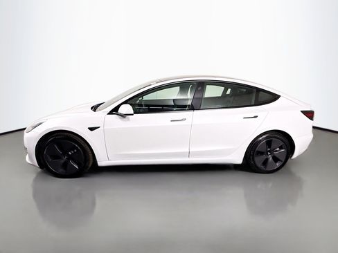Used 2021 Tesla Model 3 Standard Range Plus image 6