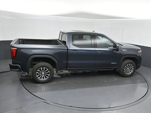 Used 2021 GMC Sierra 1500 AT4 w/ AT4 Premium Package AWD/4WD image 34