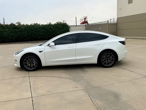 Used 2020 Tesla Model 3 Standard Range RWD image 8
