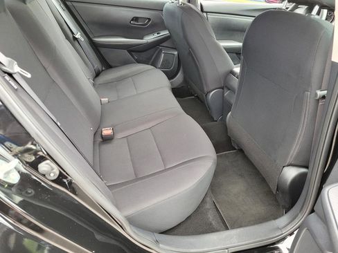 Used 2025 Nissan Sentra S FWD image 11